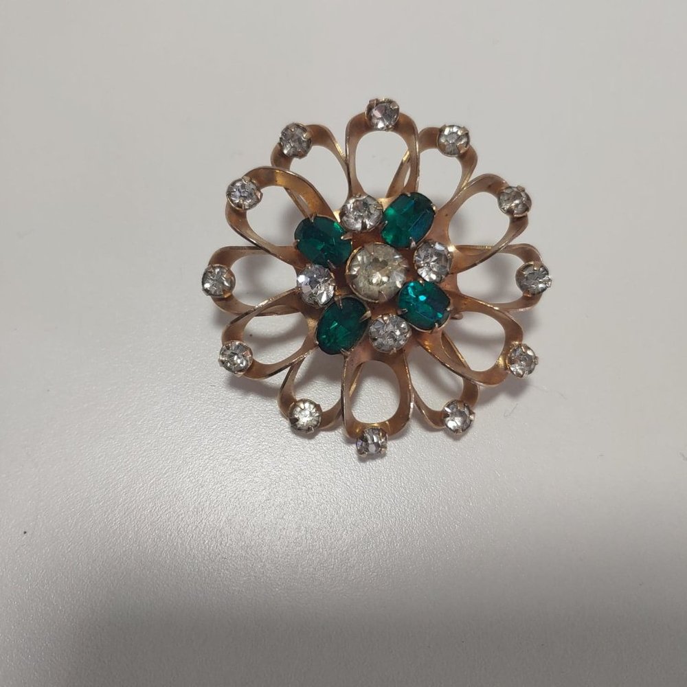 Vintage scitarelli green and gold broach
